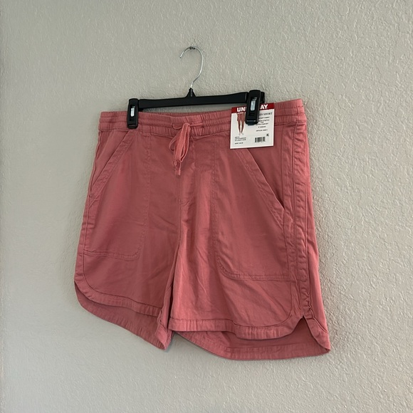 Cute mauve, drawstring shorts - Picture 2 of 10